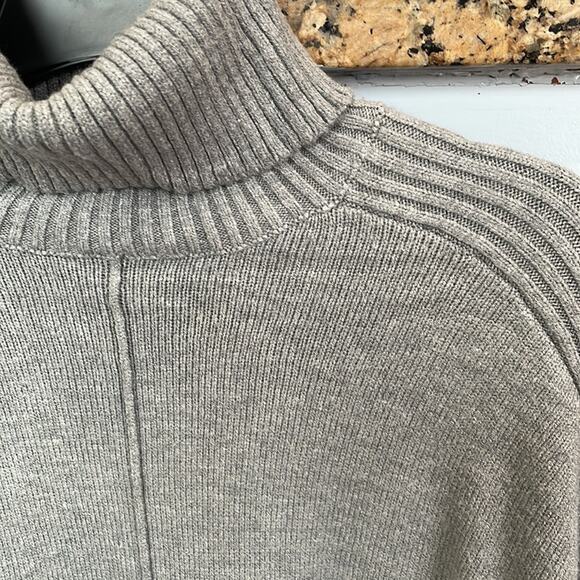 TIME and TRU Gray Turtleneck Longline Ribbed Knit Sweater Blouse - Picture 2 of 11